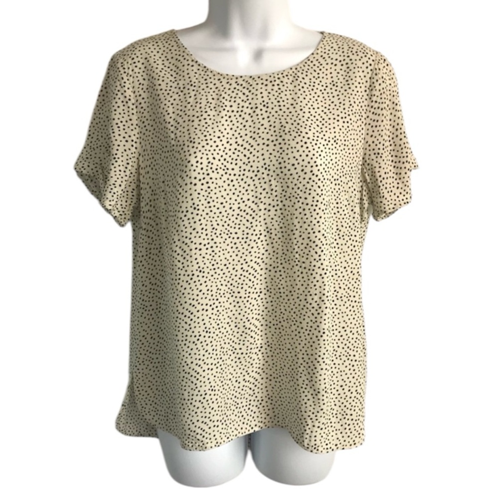 🔴 4/$15 DR2 Women’s S Beige & Black Dotted Print 100% Rayon SS Top Blouse in EUC
